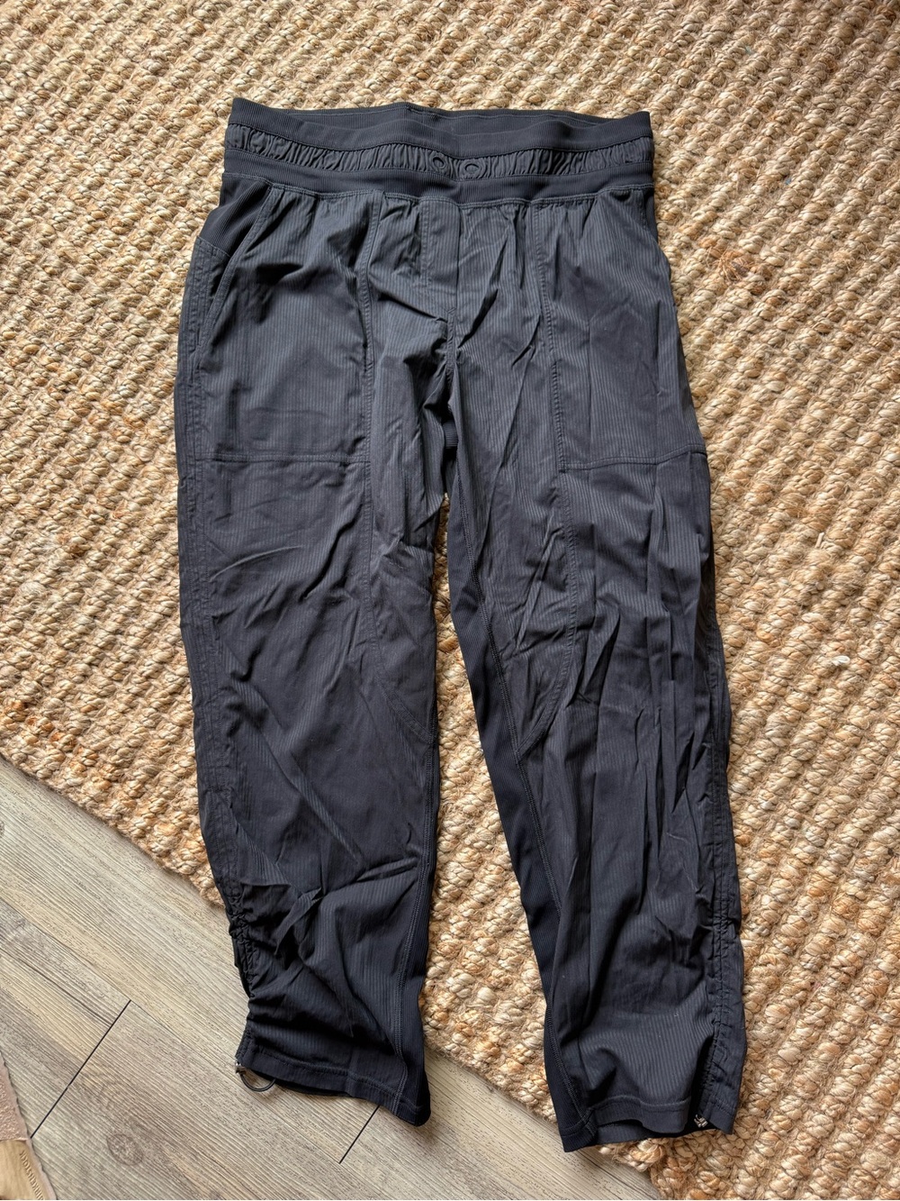 Lululemon Dance Studio Pants - Size 8 - Black